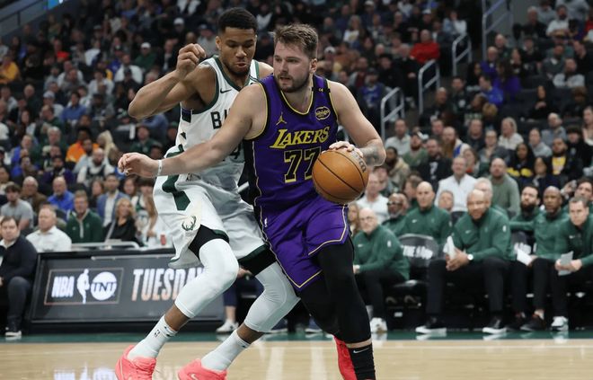 2連勝！湖人拒31分逆轉，東契奇41+9，這一戰，我徹底看清6名球星