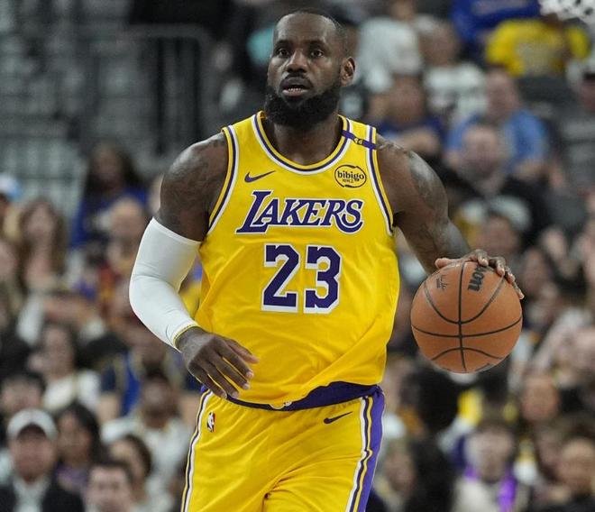 忠誠！美記表示：詹姆斯從未想離開湖人，說他要走的都是謠言！