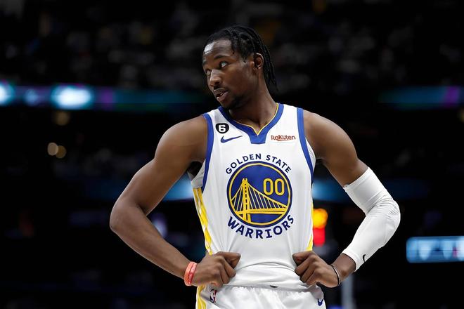 格林為庫明加重磅發聲！勇士陣容變動后，這位新星的處境引關注