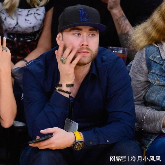 湖人消息：巴斯兄弟被解雇，兩將官宣下放，替補得分倒數第一