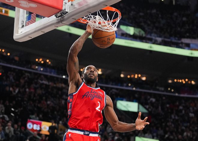 打了14年，伦纳德迎来爆发，轰出79年NBA从未有人打出的数据