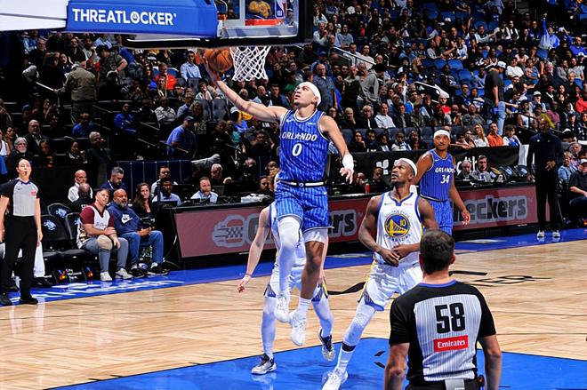 不斷沖擊勇士內線！魔術后場新星的突破能力被嚴重低估了？