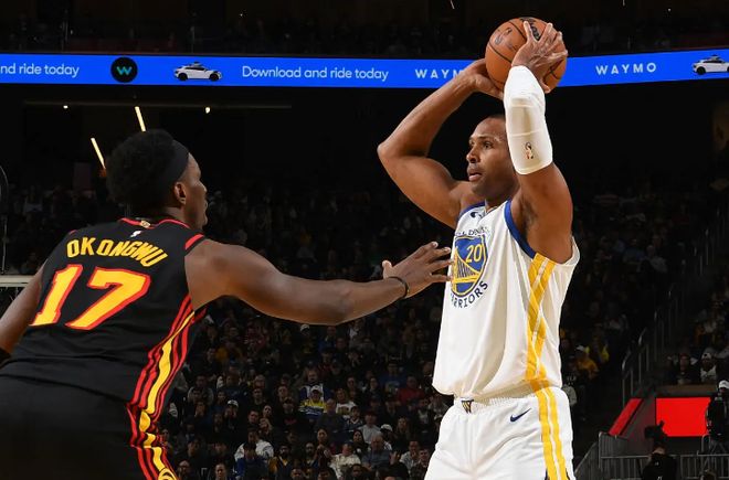 內(nèi)線老將至今的狀態(tài)都慘不忍睹，勇士到底打算信任他到什么時(shí)候？