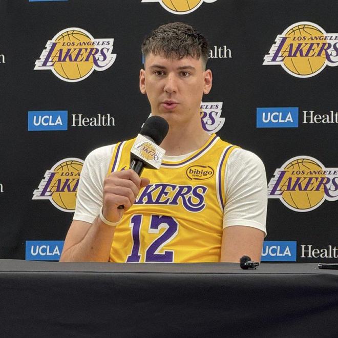 拉拉維亞成加索爾后首位拿到25+得分且命中率90+%湖人球員