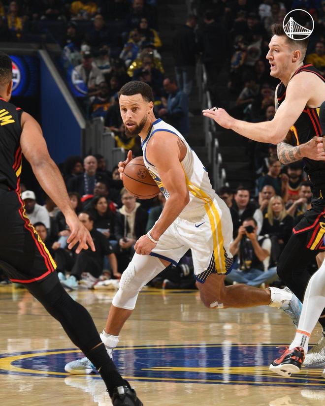 庫(kù)里31+5創(chuàng)NBA神跡，勇士完??！巴特勒30+7+6，麥科勒姆首秀14中5