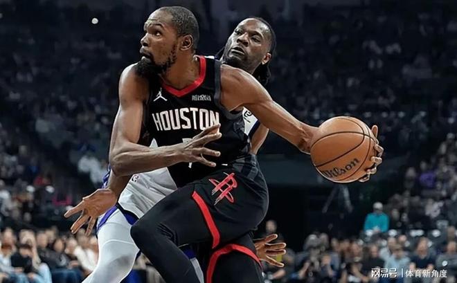 倒數(shù)第一又怎樣？雙殺火箭，威少打老大是真下死手！