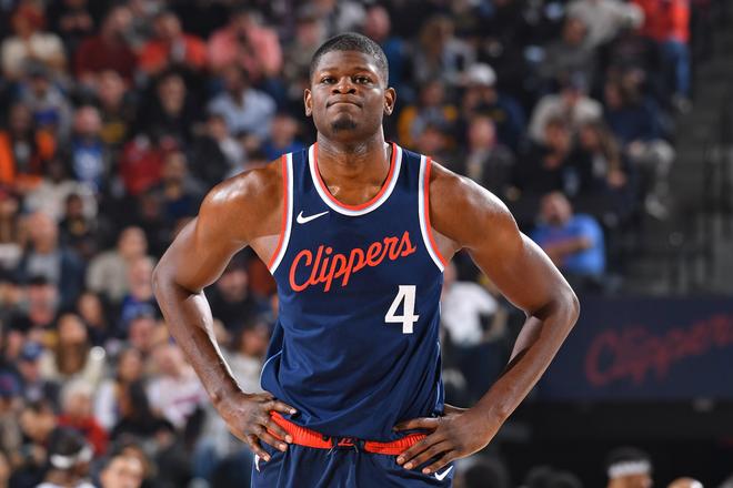 Shams：27岁的2018年6号秀班巴以自由球员身份与猛龙签约1年