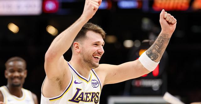 东契奇谈给全队送圣诞礼物：想用实际行动回馈大家