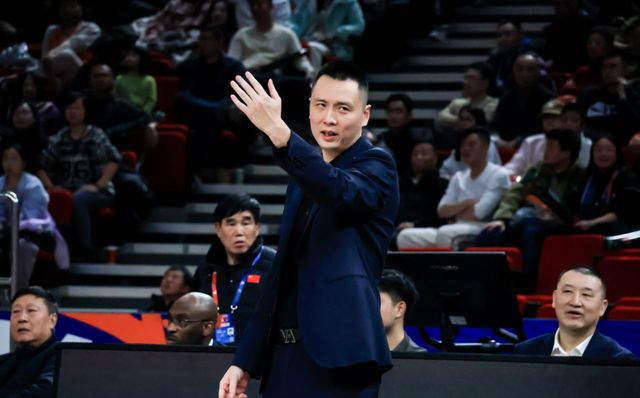 CBA最新消息！上海外援全部確定，山西簽約布朗，愛德華茲抵達(dá)