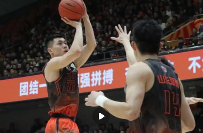 山東男籃輸遼寧，兩人得分上雙，數(shù)據(jù)落后戰(zhàn)術(shù)遭質(zhì)疑，難抵三分雨