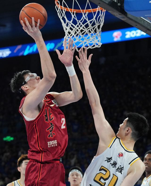 33+14助四川挺进四强！周琦：联手大秋战北京很神奇