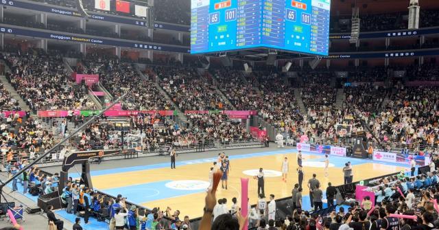 【现场】背负压力兑现豪言 广东全运男篮主场加冕！