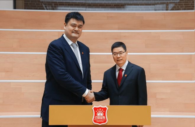 CBA股東被無(wú)視！奇葩賽制由籃協(xié)直接敲定？媒體人：不理解