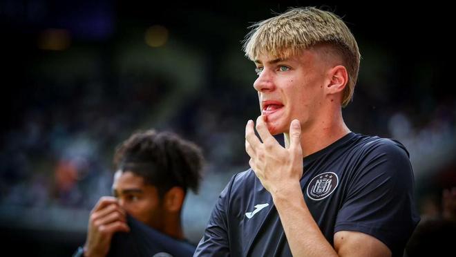 德天空：德甲三強爭奪17歲中場德卡特，安德萊赫特要價2500萬