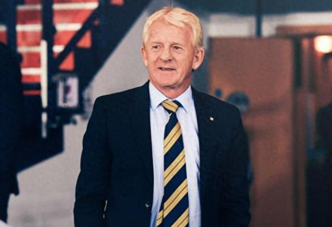 曼聯(lián)全新進攻三叉戟折翅一翼，紅魔名宿呼吁球迷保持耐心