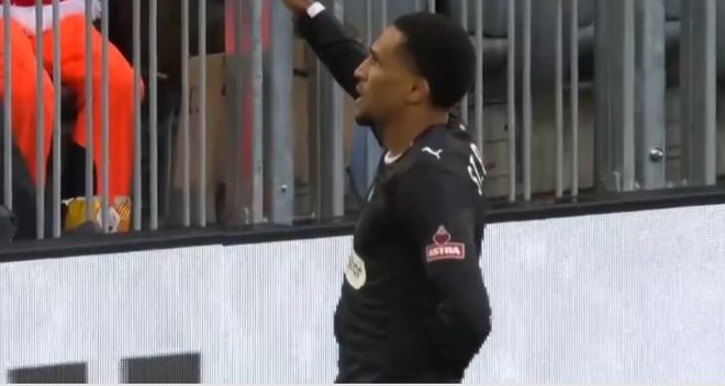 拜仁噩夢開局！三人連環(huán)失誤，孔帕尼暴怒，諾伊爾不滿隊友