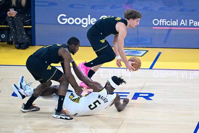 勇士31分狂勝又迎利好！庫里下場(chǎng)將復(fù)出，最強(qiáng)陣迎接魔鬼賽程