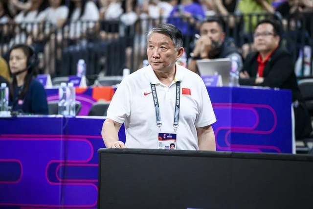 中国女篮迎来利好！三大中锋无缘新赛季WCBA：宫鲁鸣这下赚翻了？