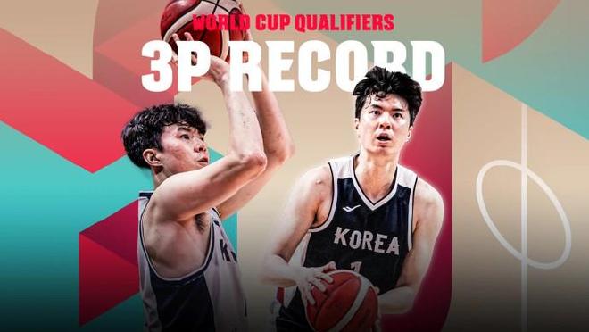 惨成背景墙，李贤重对中国男篮单场9记三分创FIBA世预赛纪录