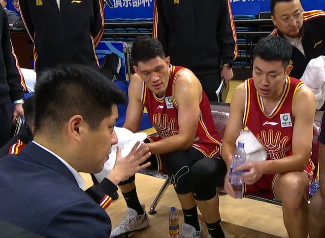 失望！郭士強(qiáng)愛徒打CBA杯賽只得2分，球迷：這是國家隊(duì)水平？