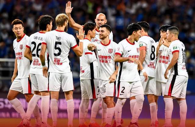 CCTV不播！中超两强出战亚冠：蓉城1-0=赢领头羊，海港输球＝出局