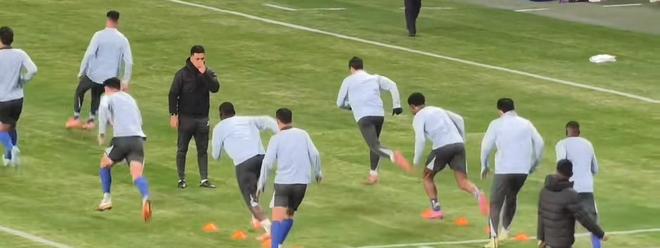 记者：杨皓宇随申花队出征亚冠广岛客场，李可因伤没有随队