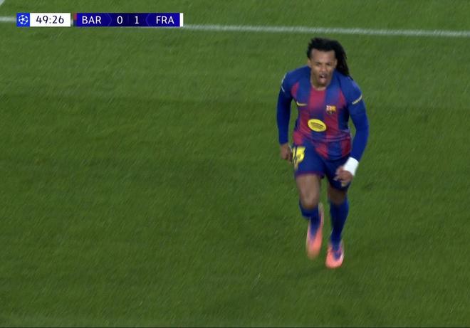 孔德斩获巴萨生涯欧冠首球，并上演职业生涯首次梅开二度