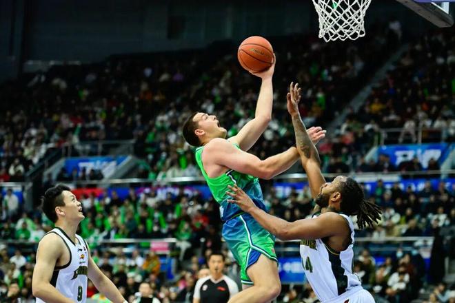 今年的CBA联赛，不好打啊