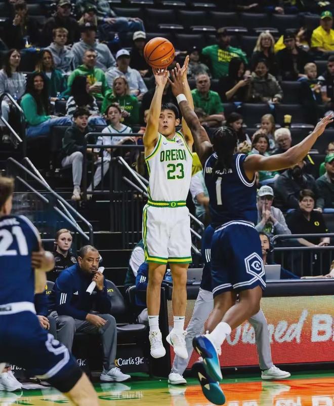 林葳场均3.3分！CBA得分王！打不了NCAA