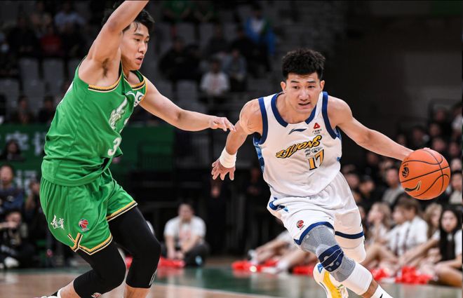 对FMVP甩脸色？被王岚嵚打爆心态崩了，球迷：郭士强不带你没毛病