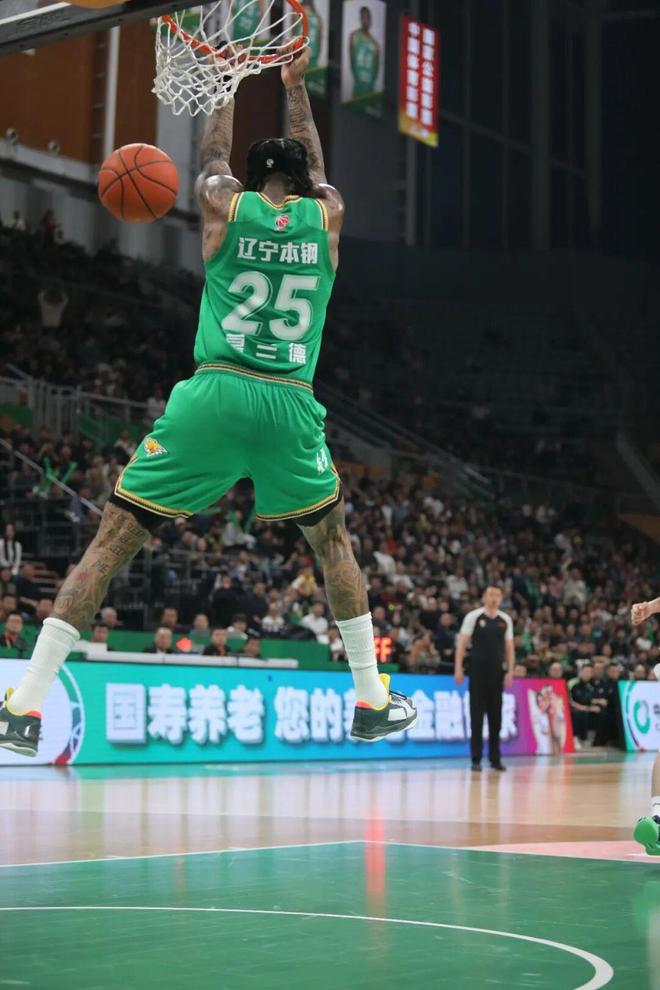 赛季主场首秀！辽篮赢了！