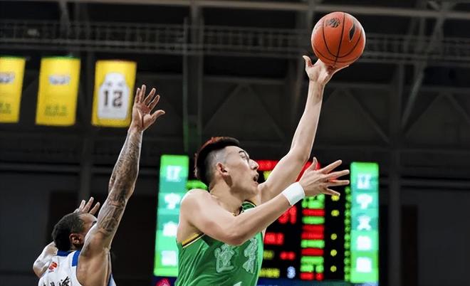 北京半场险胜辽宁！周琦+2后卫统治级，辽宁多人发挥，威尔斯狂铁