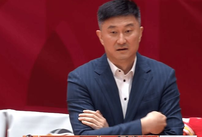 0分！2分！还要年薪300万？广东揪出最大软蛋，杜锋自作自受