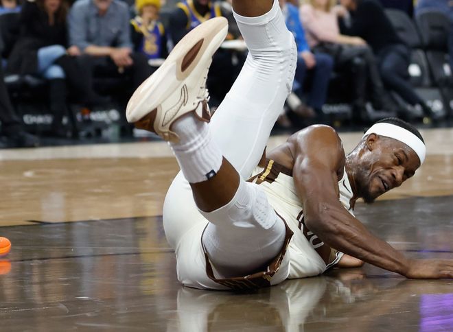 年薪5413萬，又一次倒下！別硬撐了，你們的目標是重建，不是爭冠