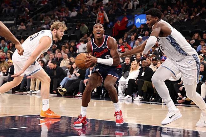 超級(jí)大閘在進(jìn)攻端都鐵樹(shù)開(kāi)花了，但快船還是遭遇了一場(chǎng)慘敗？