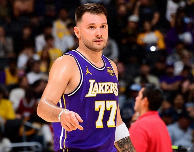 30分10板6助！就在今天，一项由邓肯保持的NBA纪录被卡斯尔打破了