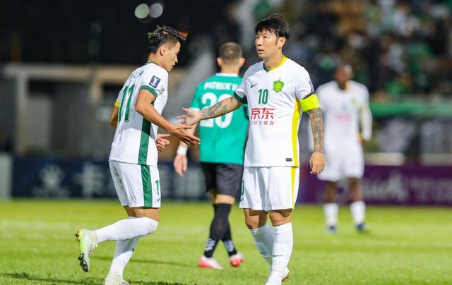 港超第5爆发!3-3绝平北京国安!球迷难绷:中超球队只会窝里斗?