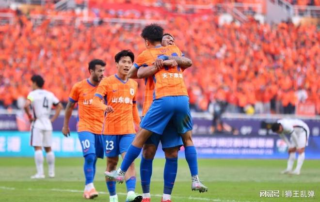 双线溃败!上海海港弃亚冠“保”联赛,反被泰山3-1打回原形