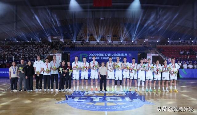 张懿赵杰30分9篮板!上海U17青年队夺得全国青年联赛冠军