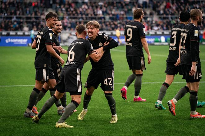 拜仁开季豪取13连胜,追平米兰保持的五大联赛球队纪录