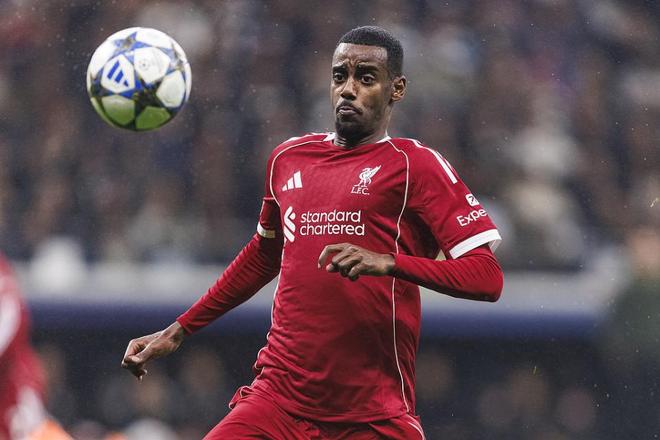 利物浦哭晕?1.4亿欧签玻璃人!仅踢8场便需手术,英超+欧冠仍0球