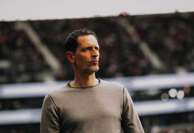 打服了！法兰克福主帅赛后表示以后要向利物浦借鉴一二