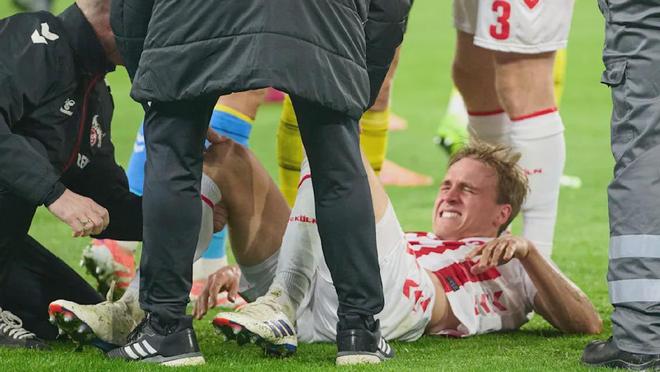 科隆官方:许伯斯确诊膝盖严重受伤,下周一将接受手术