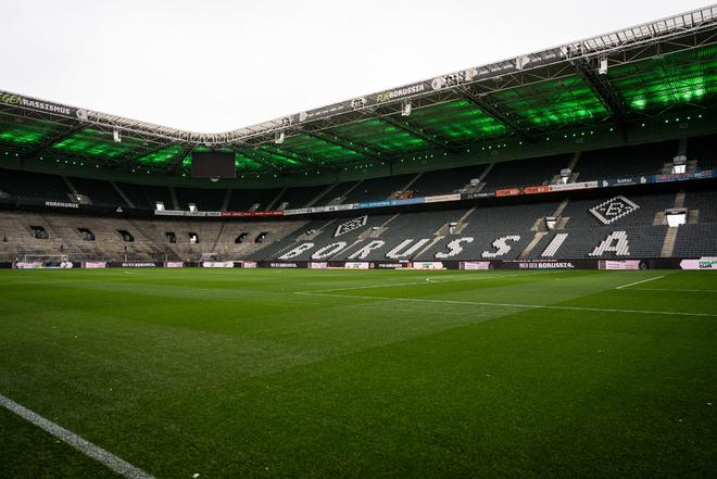 官方:因堵车致拜仁队员抵达延误,拜仁客战门兴推迟15分钟