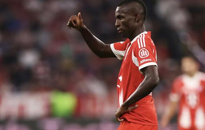 转会费用过高,德天空:拜仁暂时决定不会买断雅克松