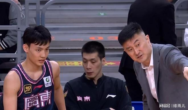 针对广东队?CBA“新规”坑惨朱芳雨,狂逼锋放弃两大男篮主力