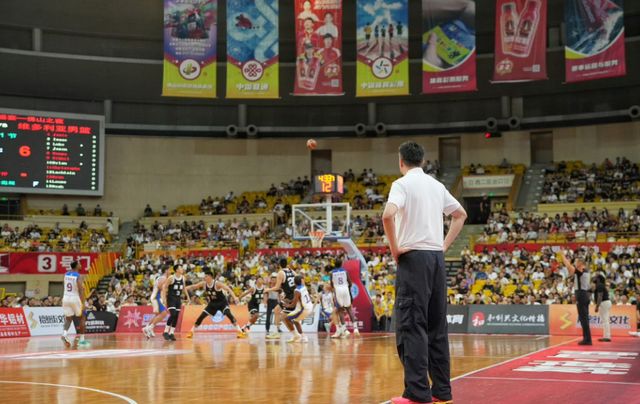 廣東男籃VS山東！杜鋒拒絕爆冷，揭幕戰(zhàn)開門紅，CCTV5直播