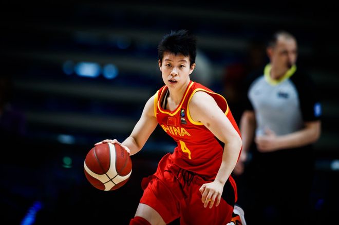 回山东给张子宇传球？李缘与内蒙扯皮合同问题 四川球迷不欢迎她