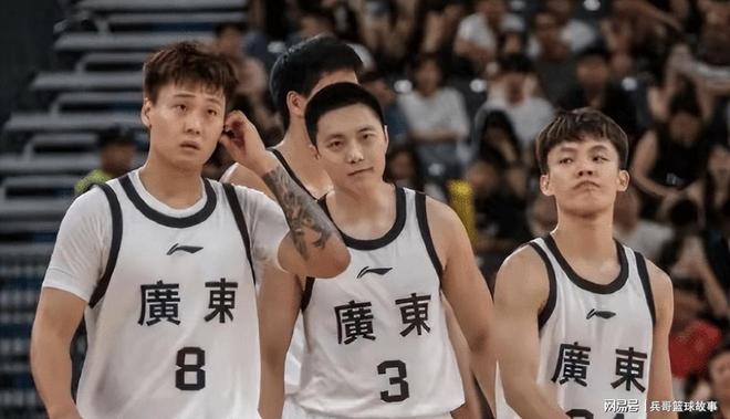 23分大勝，登頂小組第1！徐杰29+5主宰比賽，胡明軒7中0成隱患