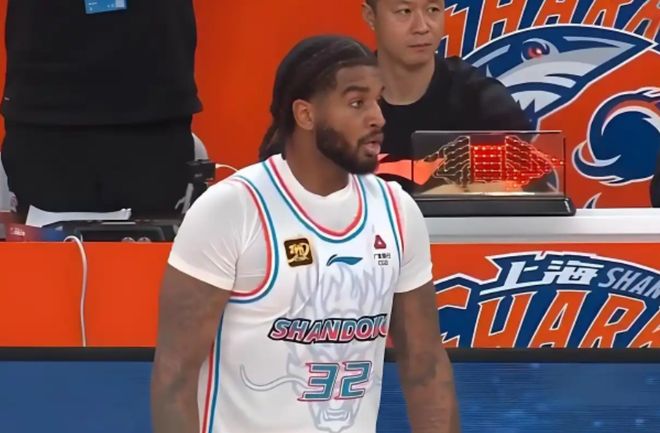 山東男籃輸浙江，4人得分上雙，李祥波空砍22分，趙仕浩血染賽場